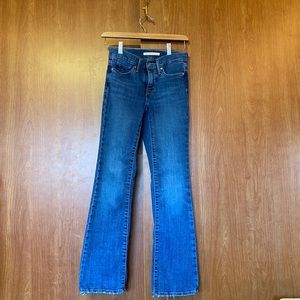 Dark wash Levi’s bootcut jeans